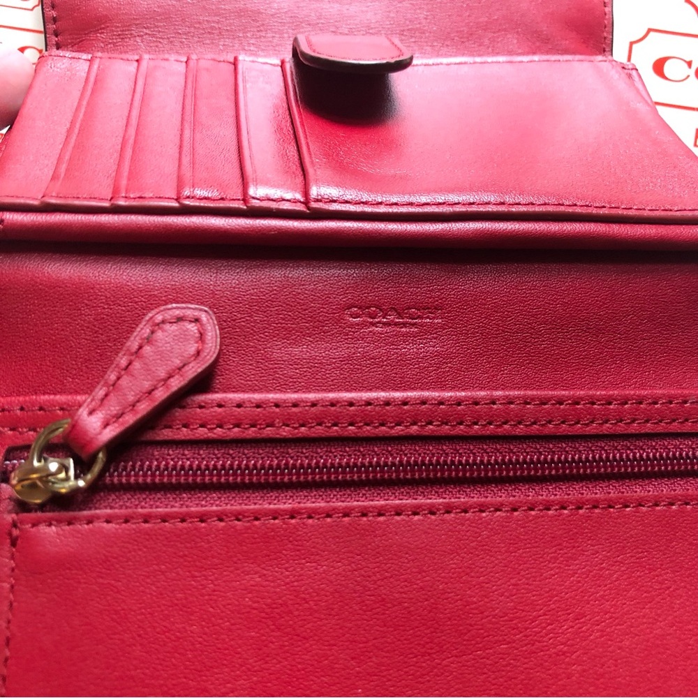 Coach Swing Wallet - Picture 10 of 12